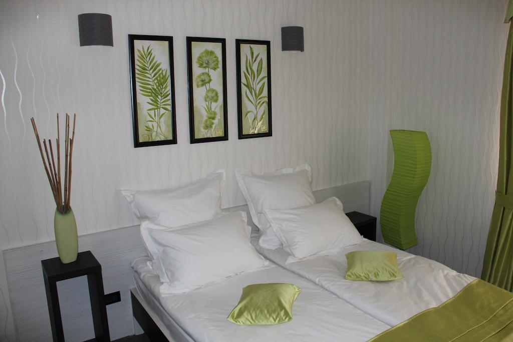 Enigma Pension Тиргу-Жіу Номер фото